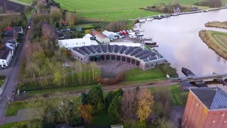 Ehemaliges-Straßenbahndepot-Umfunktioniertes-Gebäude-Badnieuweschans,-Niederlande