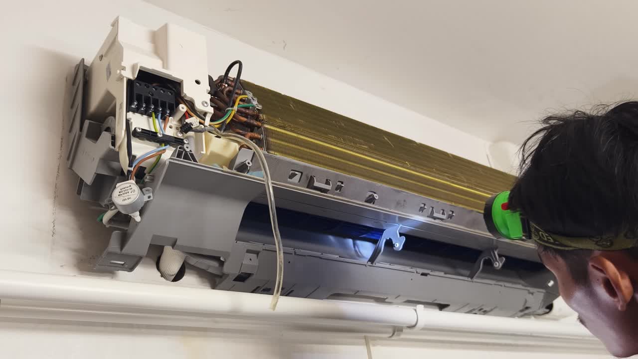 reparación y mantenimiento de acondicionadores de aire