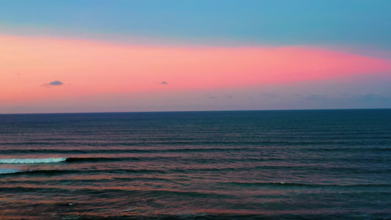 해가 지는 도미니카  ⁇ 타 카나