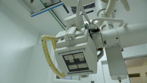 Empty-X-Ray-Room-with-Equipment,-Medium-Shot