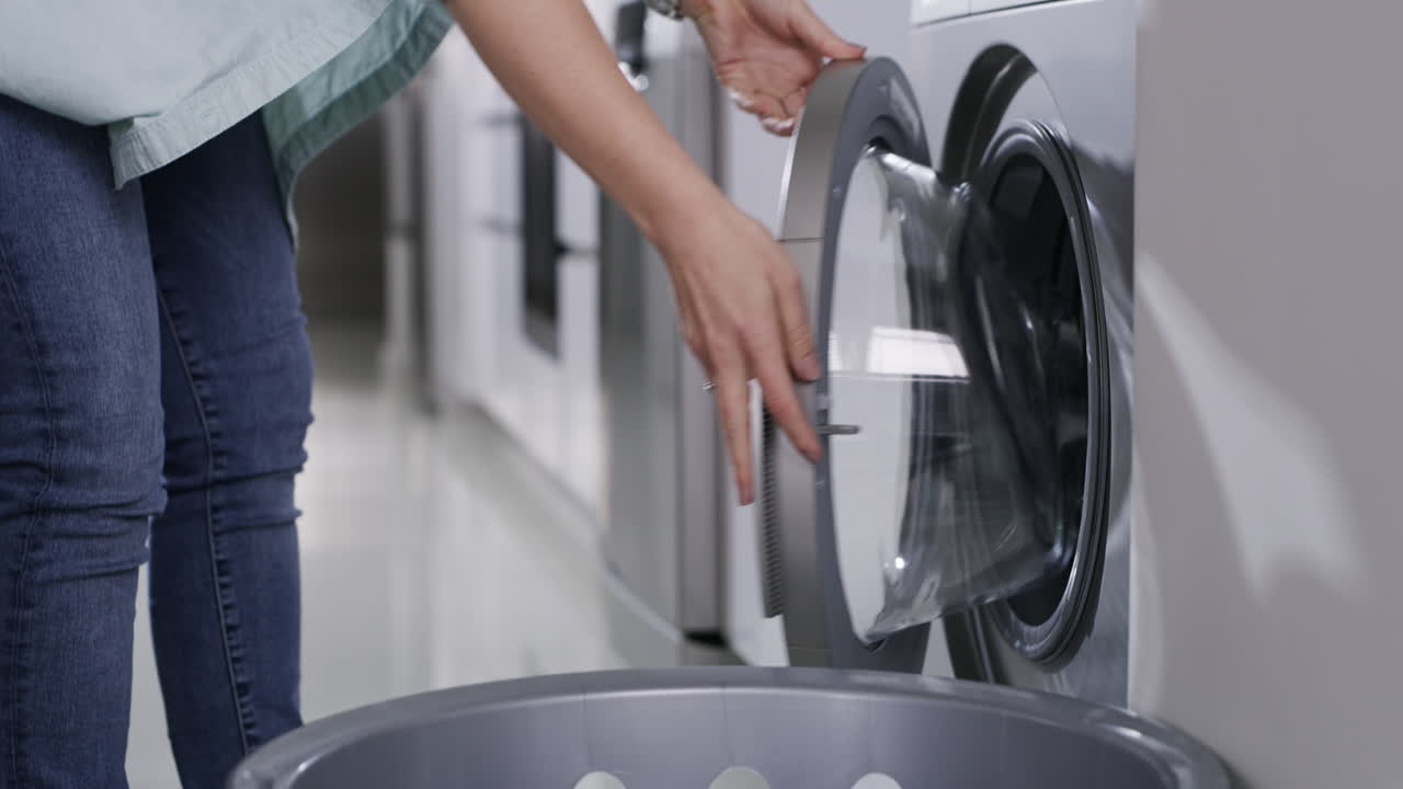 el cuidado extra hace que tu ropa se use más tiempo.