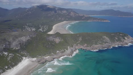 norman beach entre pillar point y norman point - localidad del río tidal en el parque nacional wilsons promontory, victoria, australia