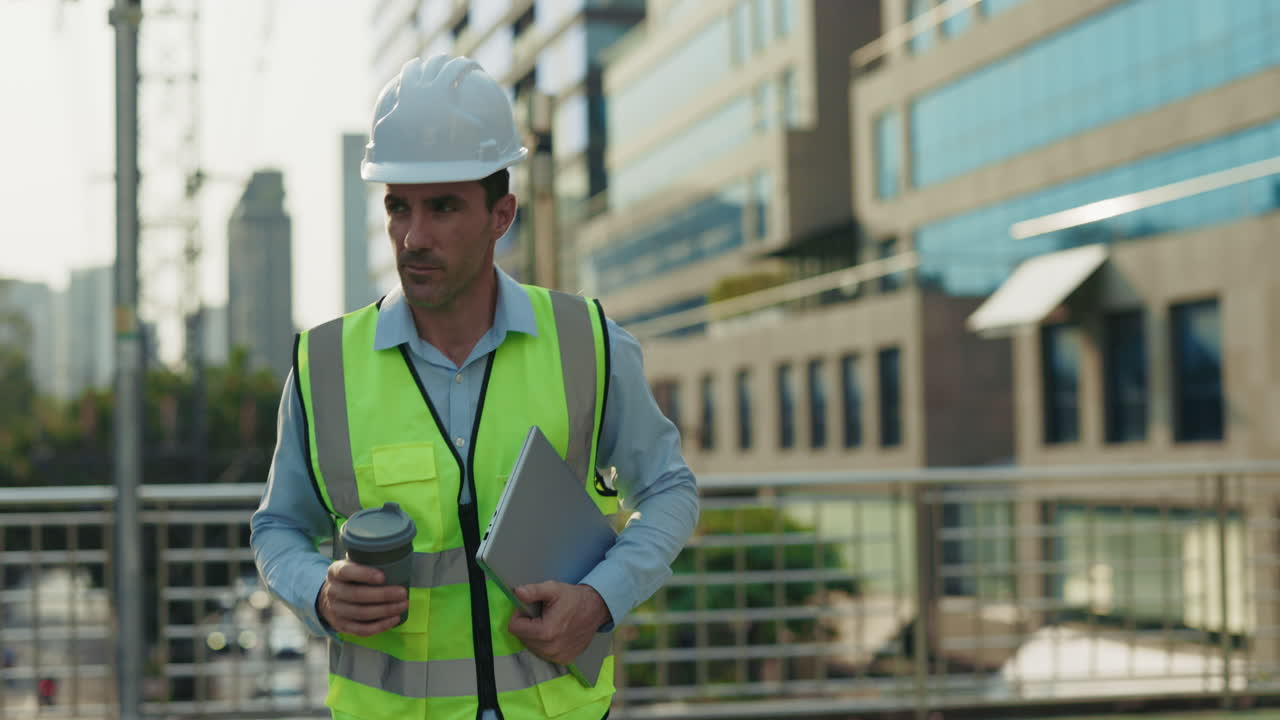 Engineer walking in the city