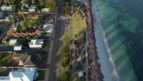 Villas-De-Lujo-Y-Hoteles-Con-Vista-Al-Mar-En-La-Ciudad-De-Esperance,-Australia-Occidental