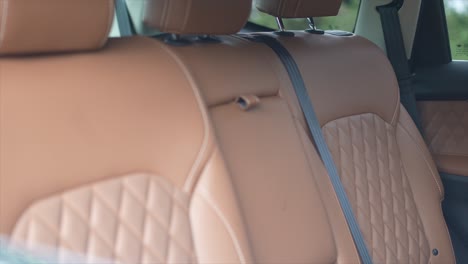 interior de coche moderno, interior de cuero, maxus, suv