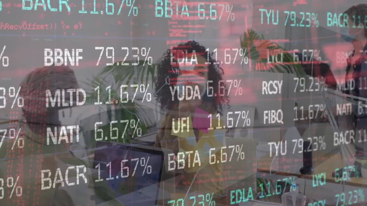 사무실에서 얼굴 마스크를 착용한 사업가들에 대한 금융 데이터 처리의 애니메이션