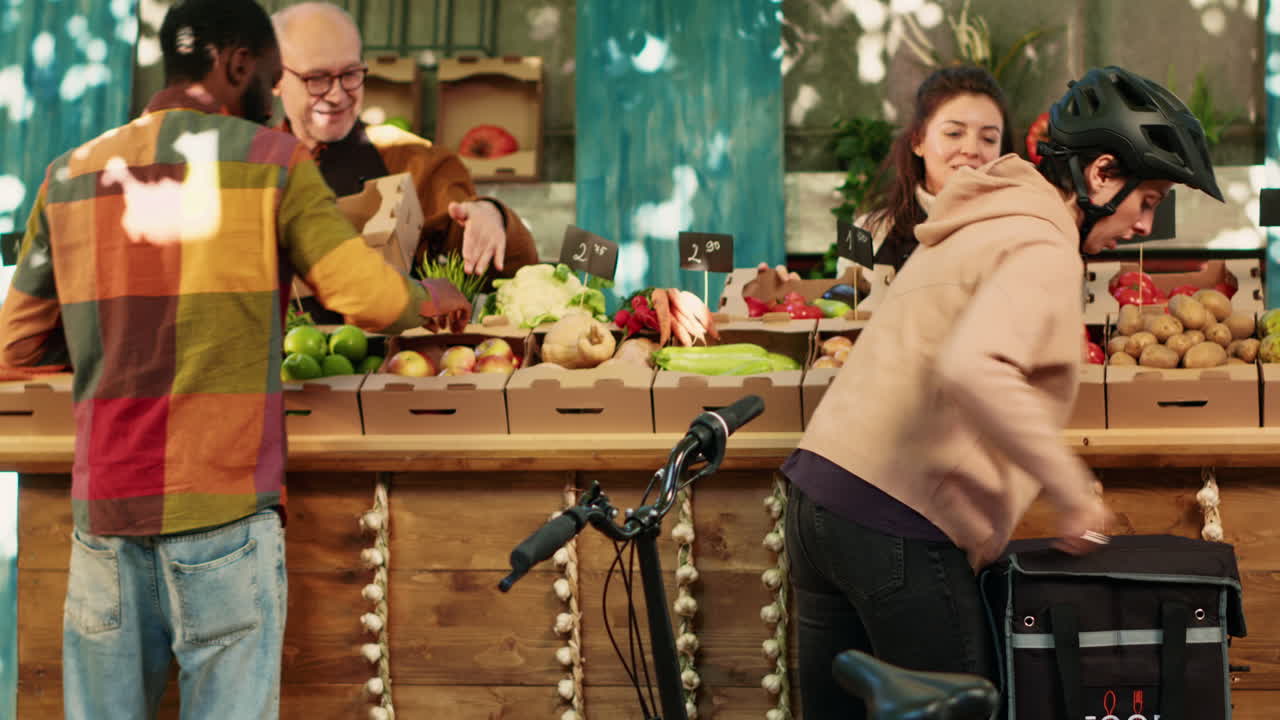 Food delivery at the market