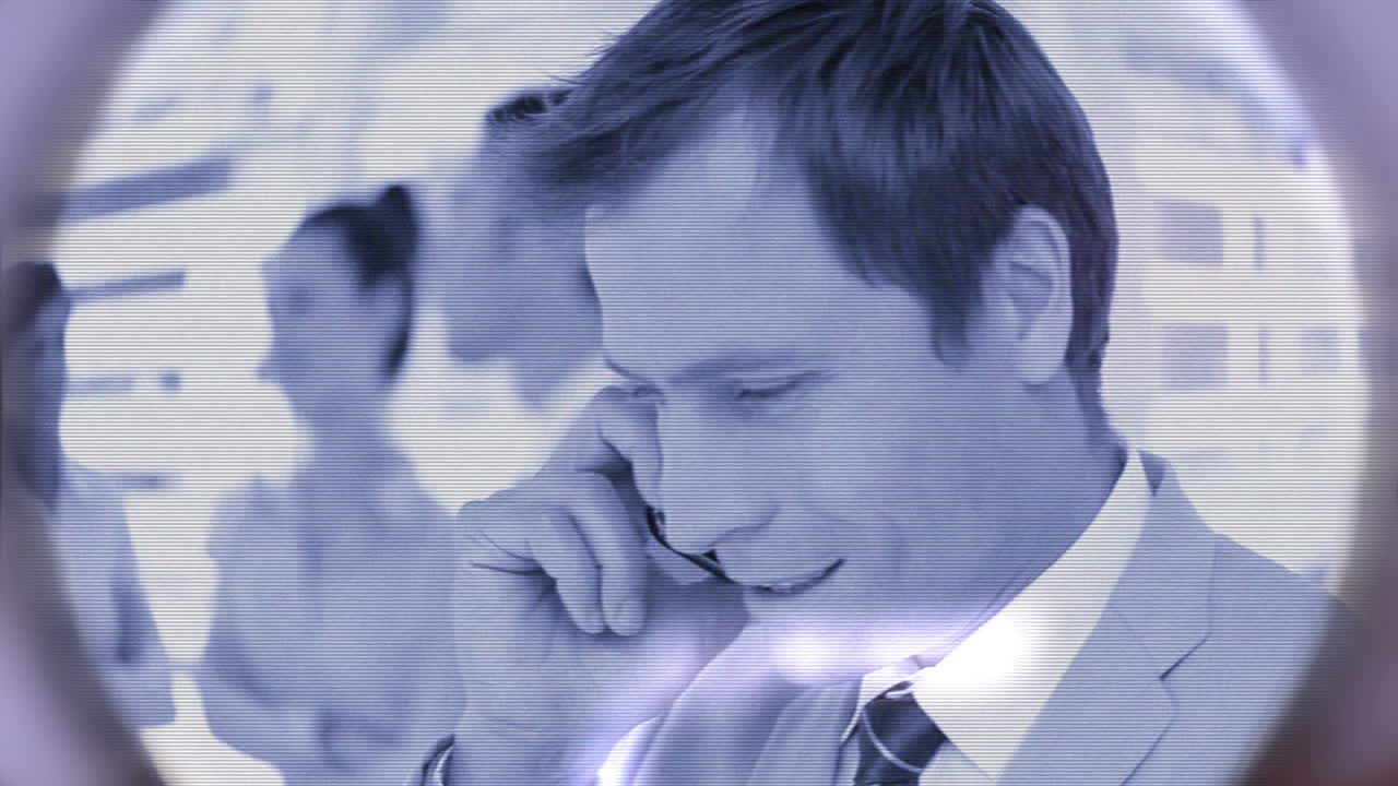 사업가들이 전화하는 영상