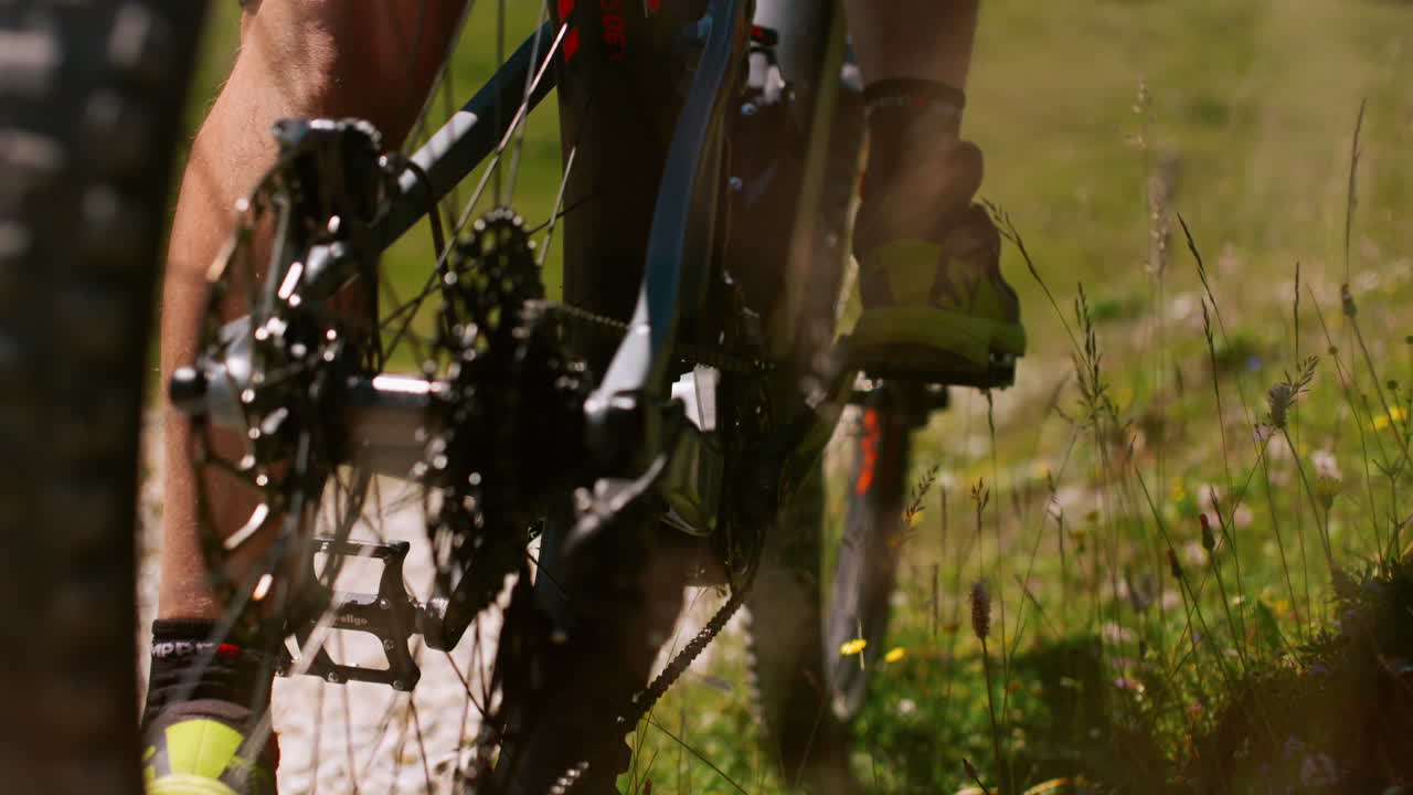 산악 자전거 타기