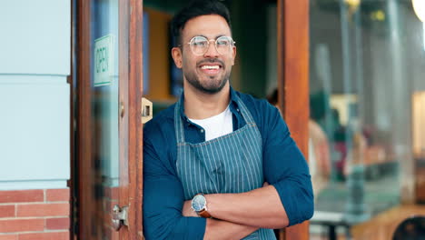 Eingang,-Arme-Verschränkt-Und-Restaurantmann