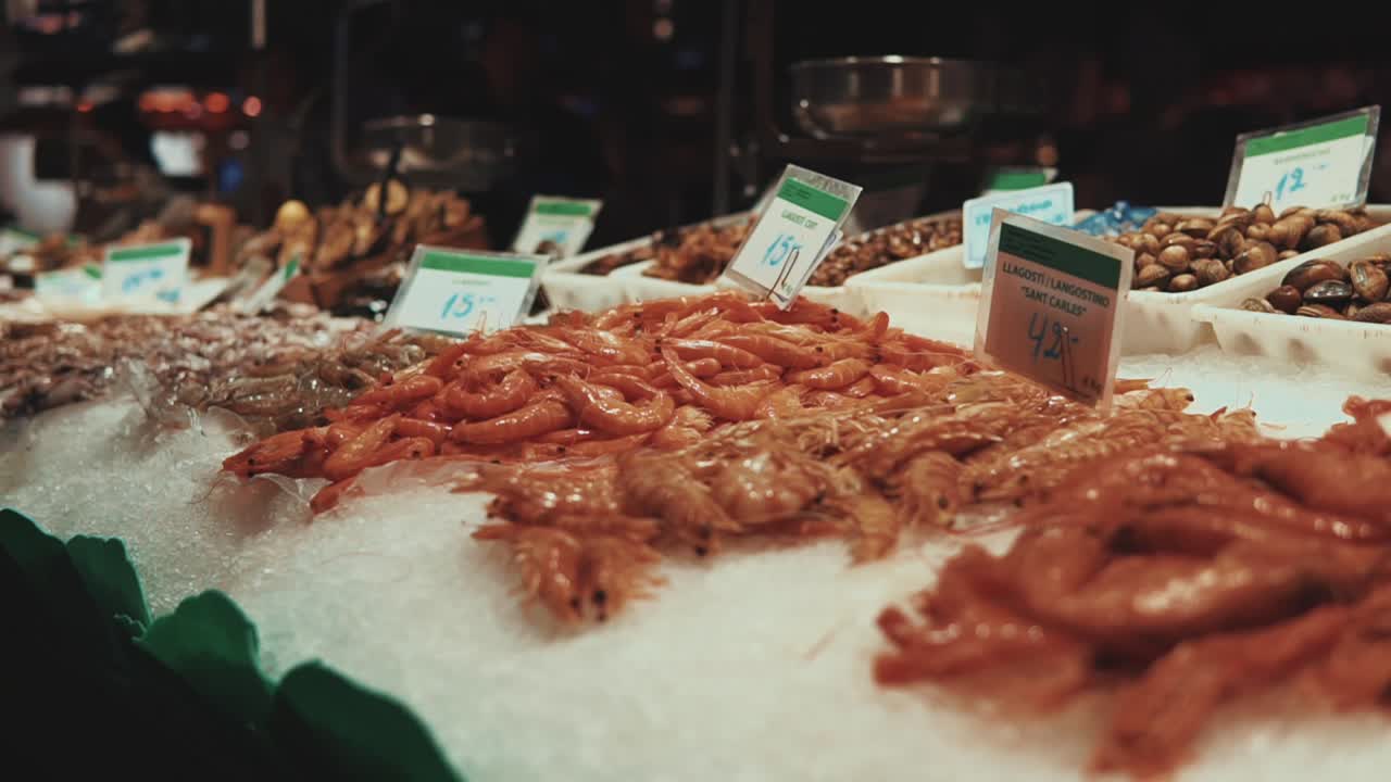 exhibición del mercado de mariscos frescos