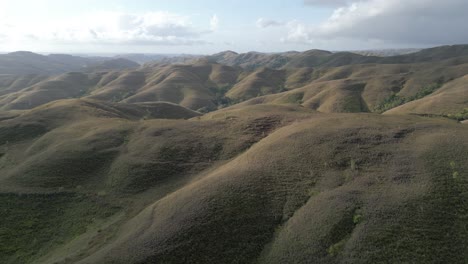 Wairinding-Hills-Sumba-Island-East-Indonesia