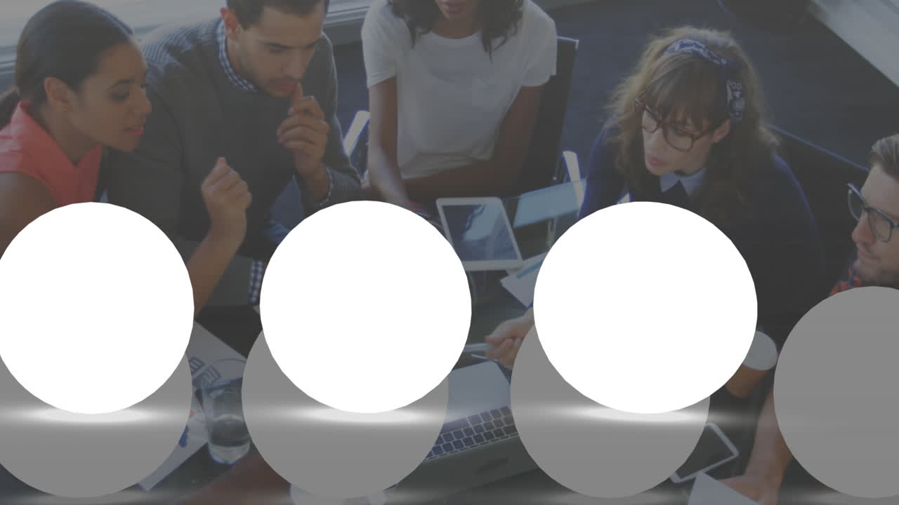 animación de spots sobre diversas personas de negocios en la oficina