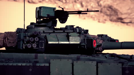 un primer plano de un tanque en el desierto