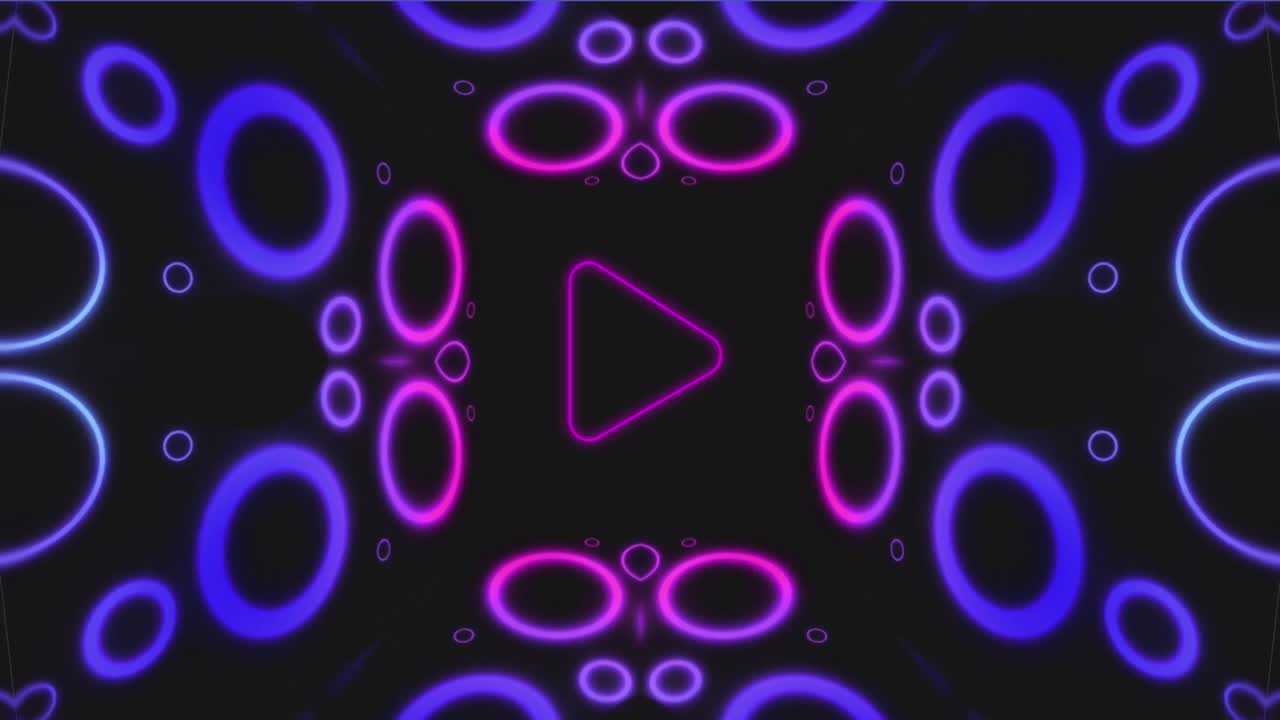 animación de flechas y formas sobre fondo negro