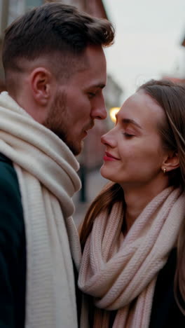 romantic moments of couples on a city street