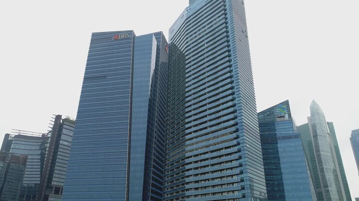 Horizonte da Cidade de Singapura com Arranha-Céus