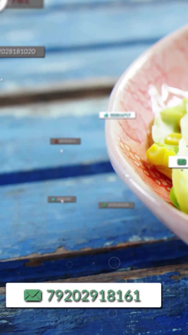 Video vertical: Etiqueta emergente cerca de un cuenco rosa, con el cursor apuntando, enviando etiquetas de correo de UI que muestran un número.