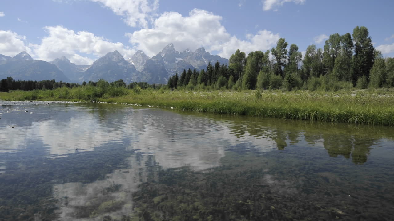tid for skyer ved schwabacher landing i grand teton national park wyoming