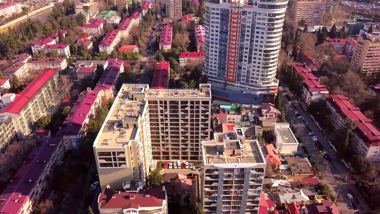 주거 및 고층 건물의 도시 풍경 공중 사진