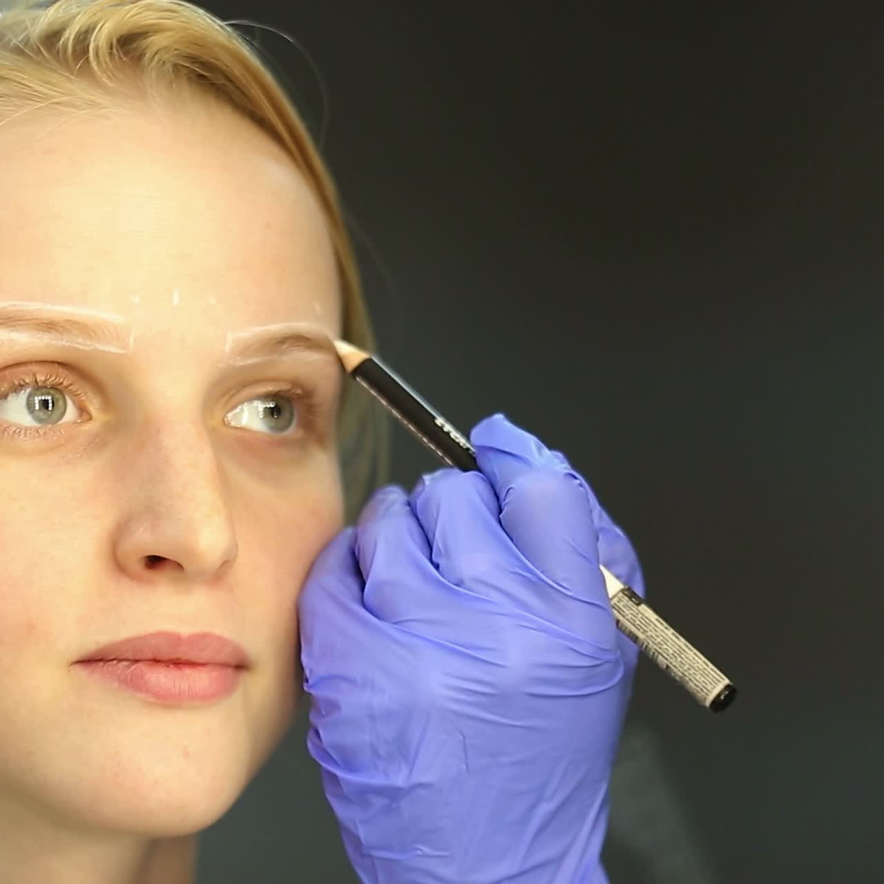 Preparing for start eyebrow tattooing