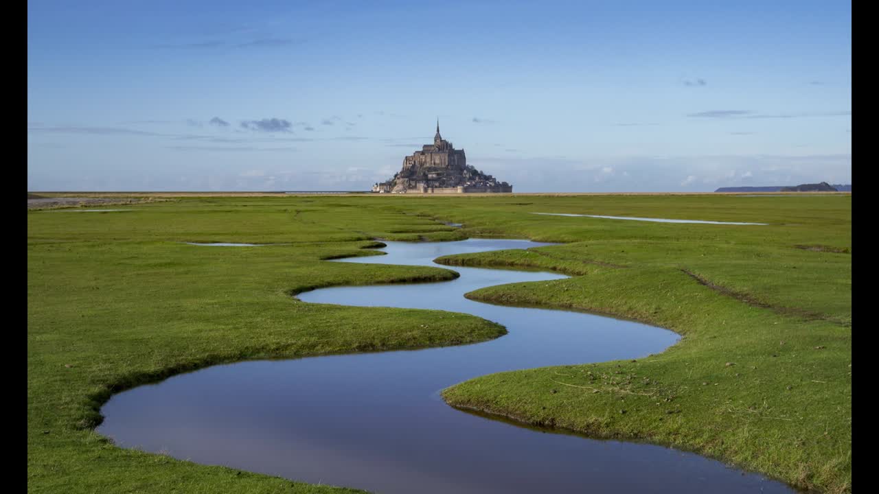 Il 'Mont Saint-Michel' e il piccolo fiume