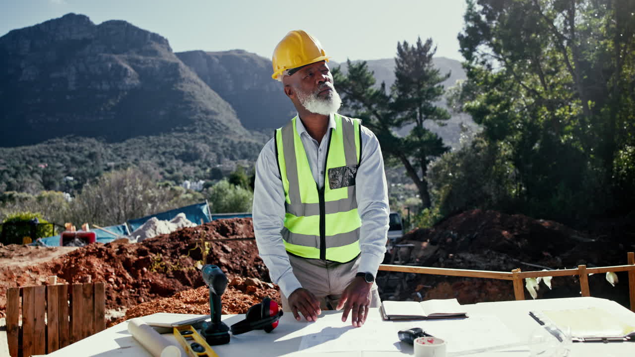trabajador de la construcción en un sitio de construcción