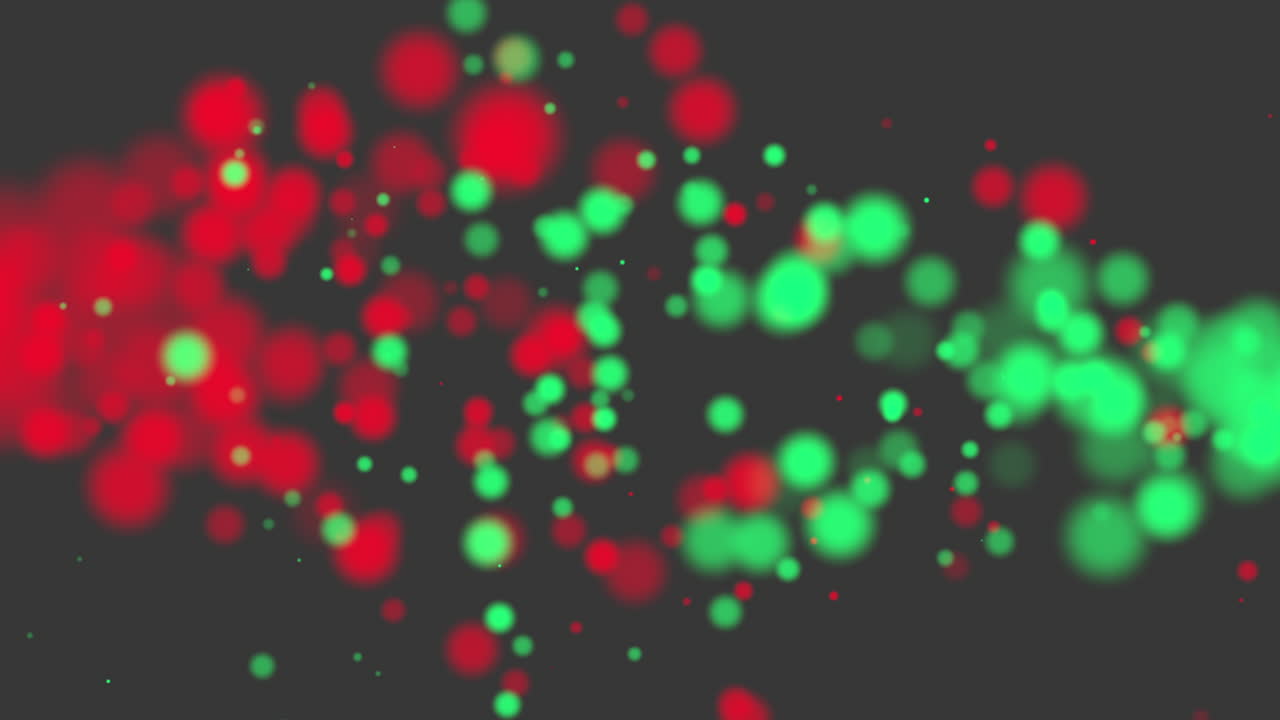 다채로운 불빛이 활기찬 장면을 만니다.