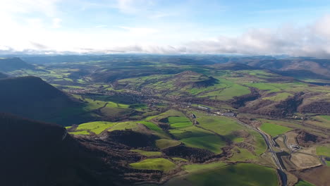 Valle-Del-Desfiladero-Del-Tarn-Cerca-De-Millau-En-El-Sur-De-Francia-Vista-Aérea-De-Drones