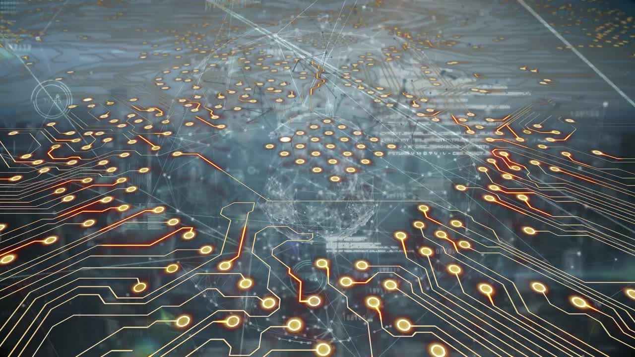 animación de una placa de circuitos informáticos con globo y procesamiento de datos sobre el paisaje urbano
