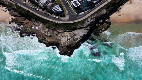 Sydney---Schwebend-Zwischen-Bronte-Beach-Und-Tamarama-Beach