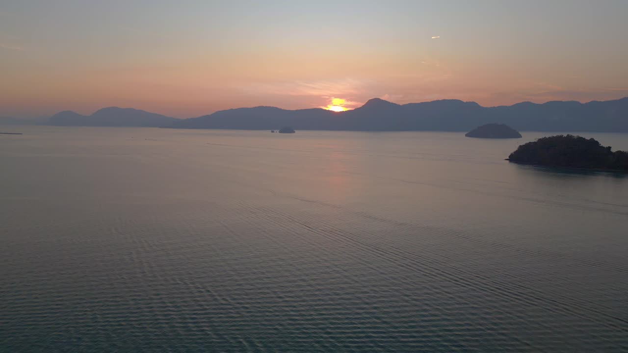 오버플라이 오버 드론