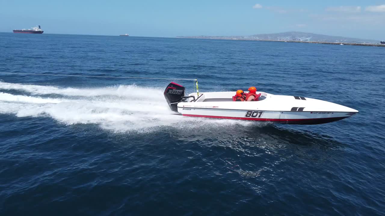 lbc 선착장에서 캘리포니아-10 카탈리나 섬까지 긴 해변 스피드보트 경주