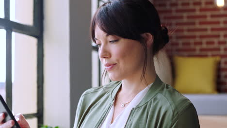 Phone,-thinking-and-business-woman-with-vision