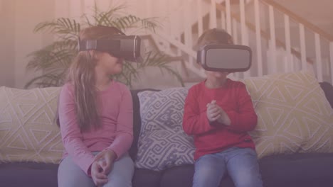 Lichtpunkte-Vor-Kaukasischem-Bruder-Und-Schwester,-Die-Zu-Hause-Ein-VR-Headset-Tragen