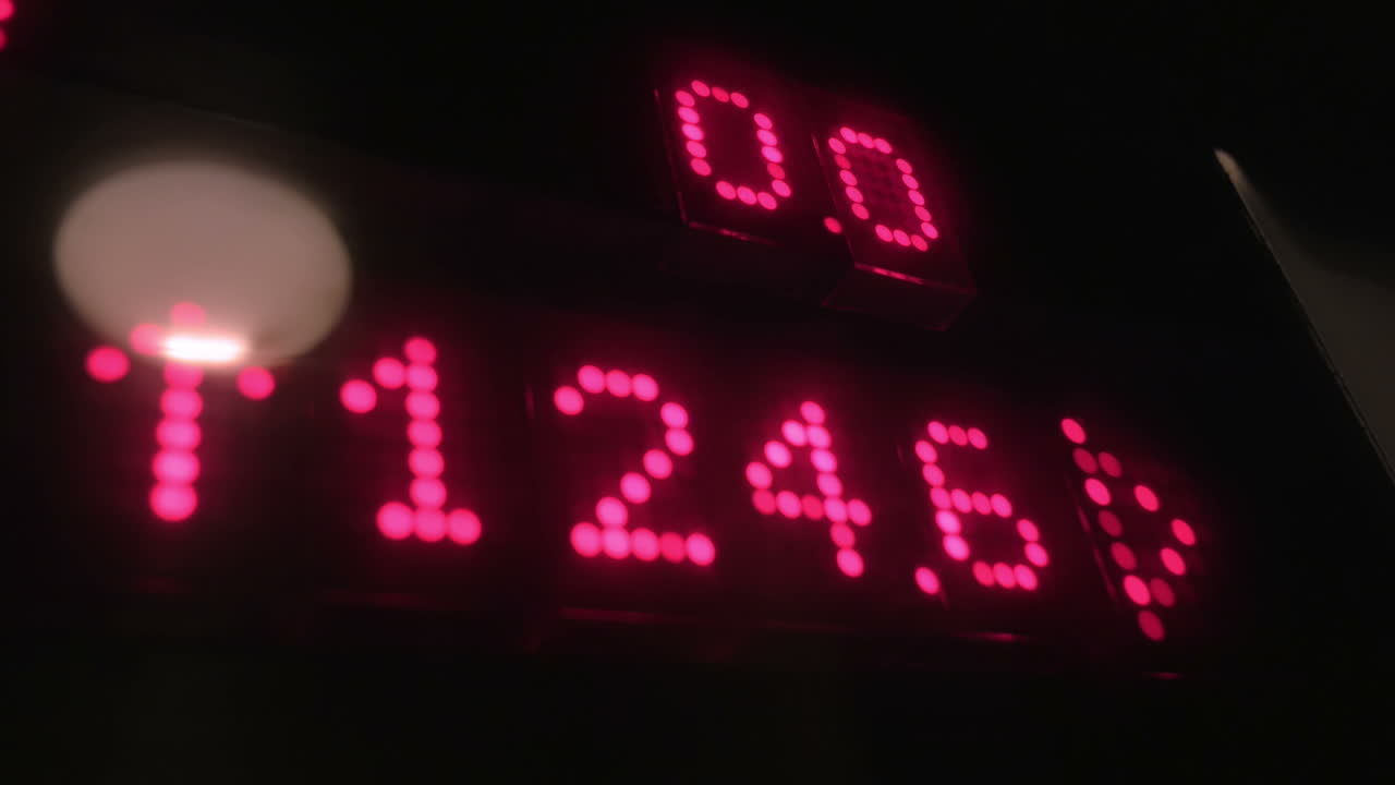 Indicator in high-speed lift showing height