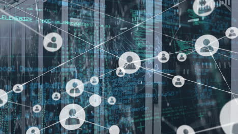 animazione della rete di connessioni con icone sulla sala server e l'elaborazione dei dati