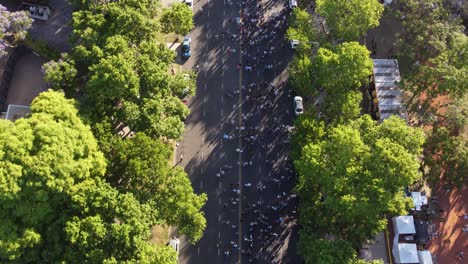 Seguidores-Argentinos-Después-Del-Partido-De-La-Copa-Del-Mundo,-Ciudad-De-Buenos-Aires,-Argentina