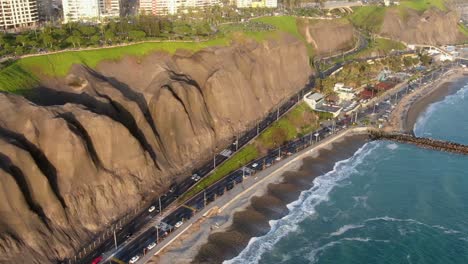 Coastal-Road-By-The-Beach