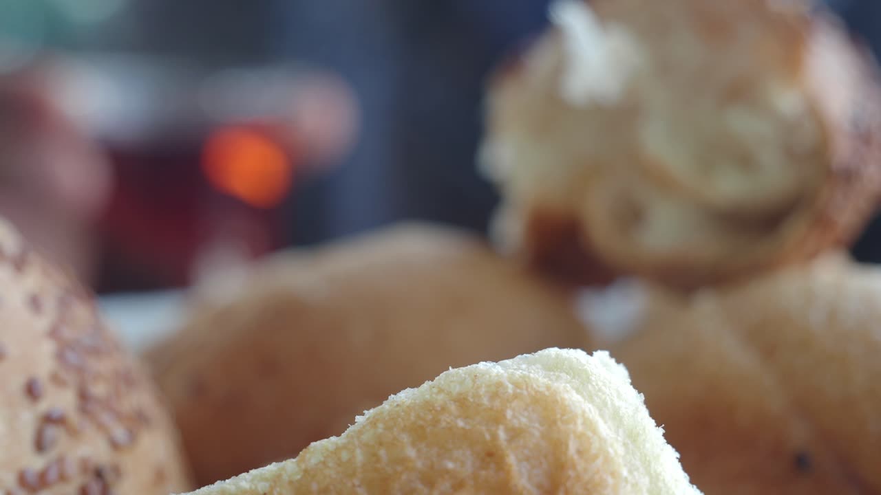 신선한  롤의 어리 근처