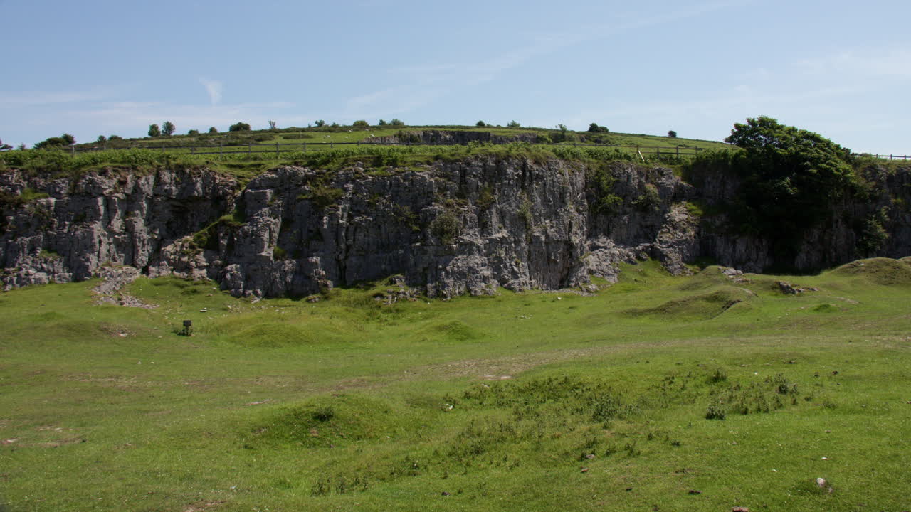 Vidvinkel af stenbruddet ved Birkrigg Common