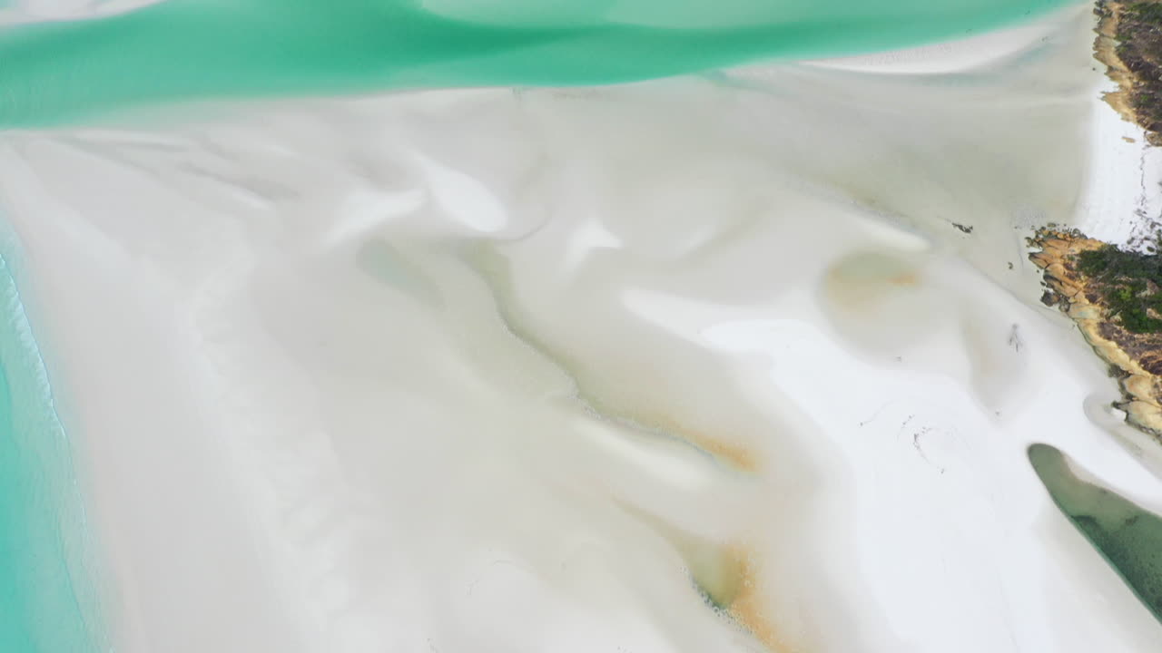 호주 화이트헤이븐 비치 휘트선데이 아일랜드의 시네마틱 공개 드론 샷