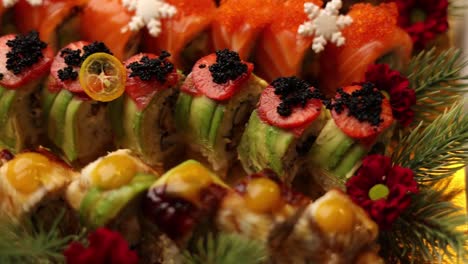plato de sushi de navidad