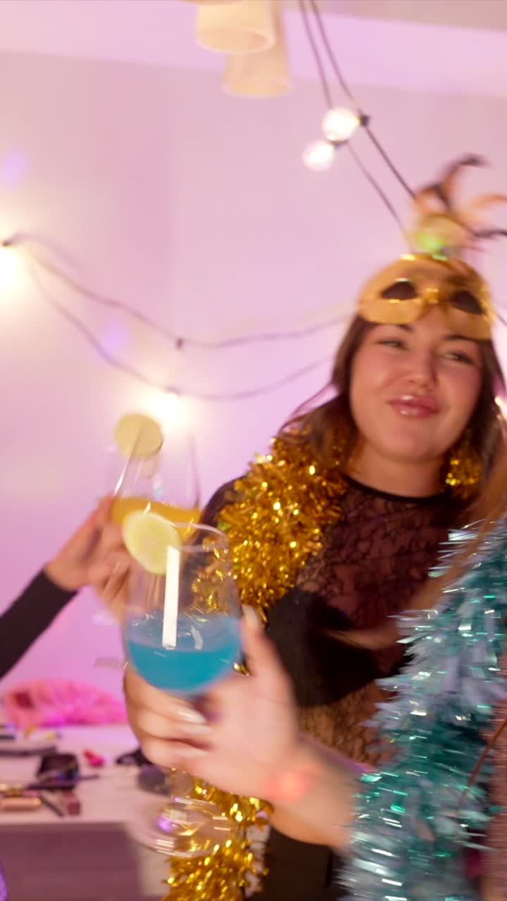 A fun party with cocktails and flapper costumes