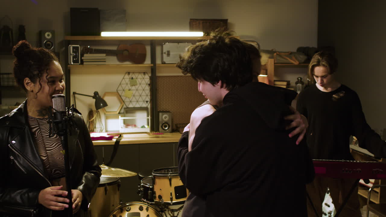 스튜디오의 음악 그룹