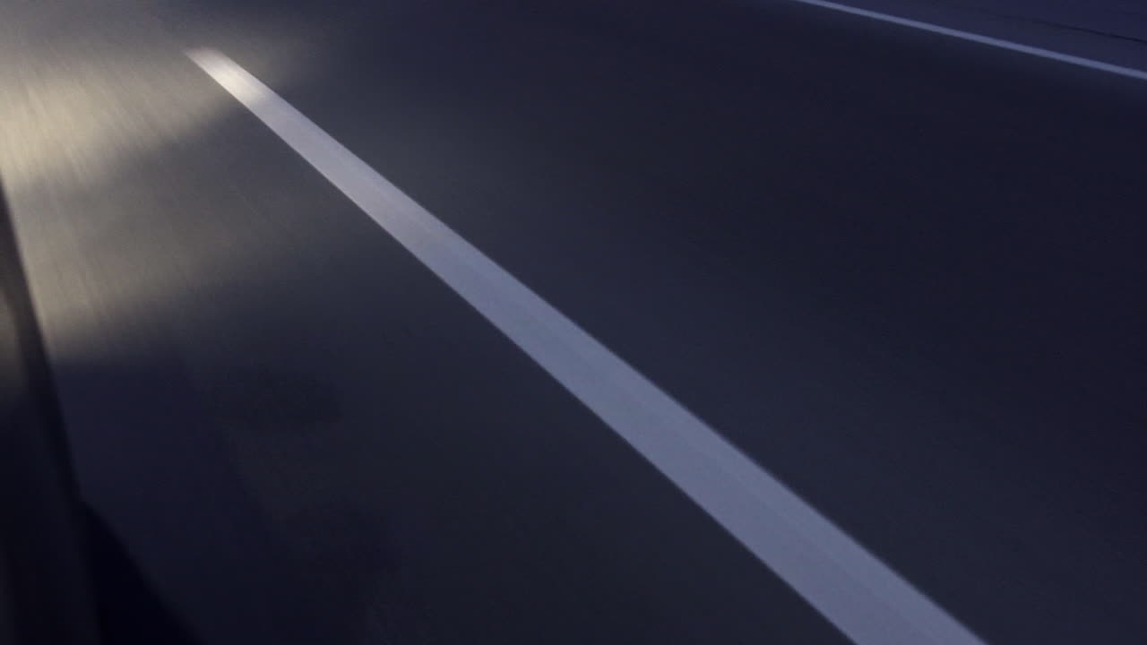 야간 고속도로 운전