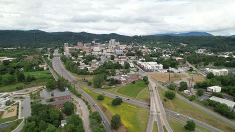 Aerial-Push-into-Asheville-NC-Skyline,-Asheville-North-Carolina-shot-in-5