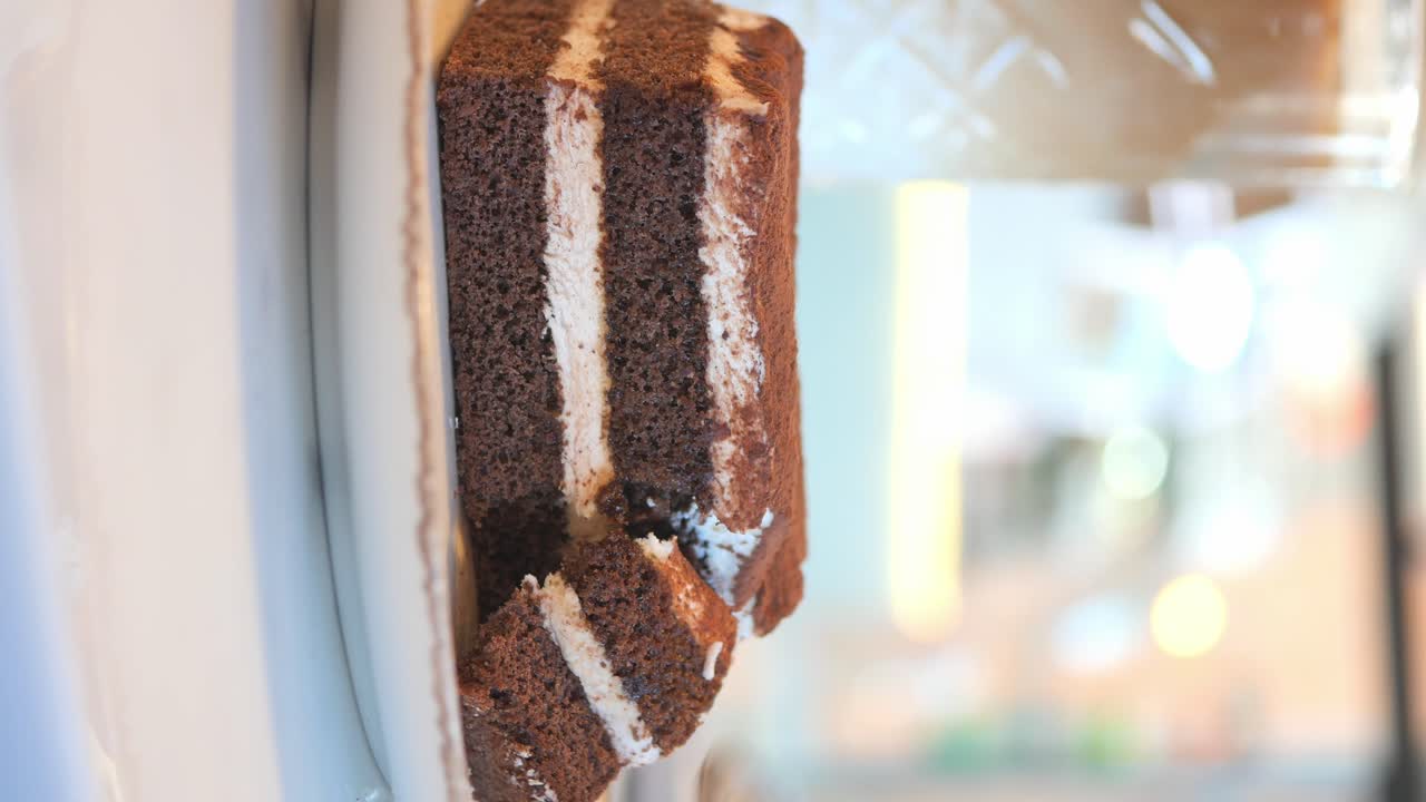 티라미수 케이크 조각