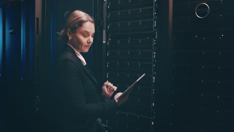 el mantenimiento del mainframe es lo que hago.
