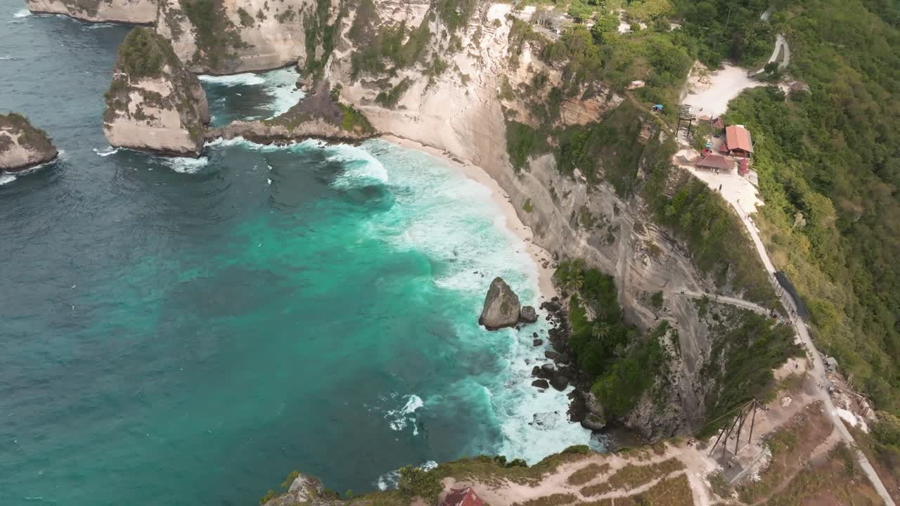 Bali Nusa Penida Diamond Beach Drohnenaufnahme (DJI Mavic 3 Classic 4K30FPS).
